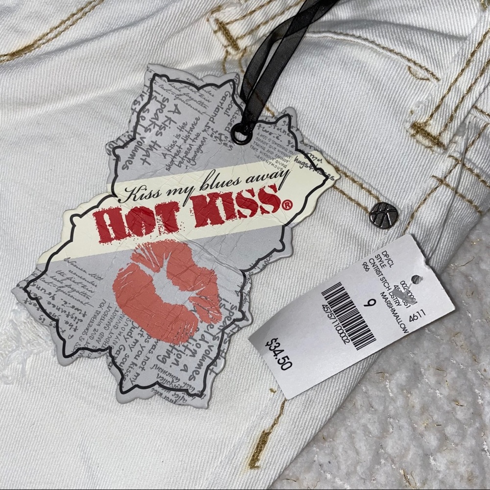 Hot Kiss Skinny White Jeans - Picture 4 of 11